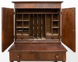 Lot - American 19th Century Mahogany Two-Part Bookkeeper's Plantation Desk, 59 x 34 x 22 in. (149.9 x 86.4 x 55.9 cm.)