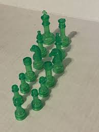VTG Chess Set Family Fun 13 green replacement pieces 1971 ...