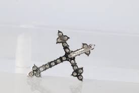 Platinum Diamond Cross Pendant. PT900 0.5ct Diamond Crucifix ...