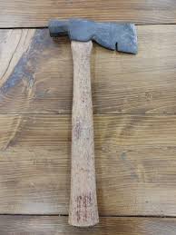 Vintage PLUMB Hatchet Hammer Carpenters Roofing Axe Nail ...