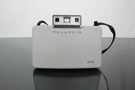 Polaroid 320 – Dutch|Thrift