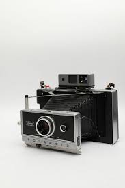 Acme Camera Co. Vintage Polaroid Automatic 250 Land Camera ...