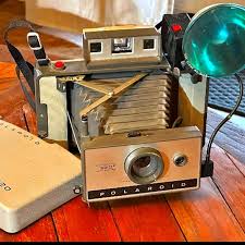 BrandPolaroid | Cameras, Photo & Video | Polaroid 32 Instant Pack Film Land Camera | Poshmark
