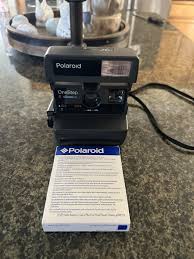 Polaroid One Step Close Up 600 Film Instant Camera With Strap One Pack Of Film | eBay