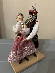 VTG 2000 FELT OF HAND MADE FOLK ART DOLLS - PARA ...