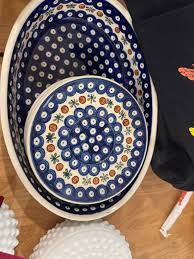 What is the information about Polish pottery?