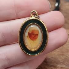 Pope religious Saint pendant vintage · Whatnot: Shop, Sell, Connect