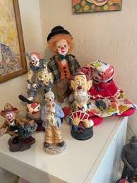 Set Of 5 Ceramic Clown Figurines/Collectibles for Sale in Glendale, AZ - OfferUp