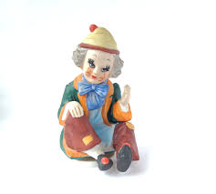Vintage Porcelain Bisque Musical Clown Figurine - Plays Send in the Clowns - Vintage Clown / Vintage Kitsch / Retro Clown / Kitschy Clown - Etsy Canada