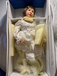 Amber Moon Collection - Diane Keeler - Purity | EstateSales.org