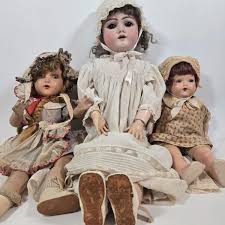 LOT 65: Vintage Madame Hendren Doll, Handwerck Germany Doll, and Antique Composition Doll | EstateSales.org