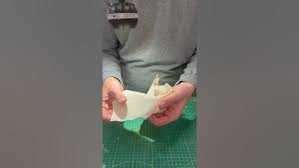 Cutting Fabric with the Gyrocut Pro #craftknife #gyrocut ...