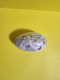 1979 Porcelain Avon Egg Shaped Trinket Dish Featuring Butterflies and Flowers and a 22K Gold Rim **free Shipping** - Etsy