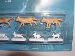 Lionel 6-24252 The Polar Express Animal Pack Wolves Rabbits MIB New 7 Pieces | eBay