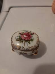 Vtg Porcelain 3 Footed Oval Trinket Box with Flowers Gold ...