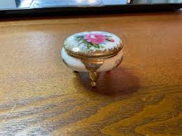 TINY 2” PORCELAIN COVERED TRINKET DISH PINK FLOWERS Gold ...