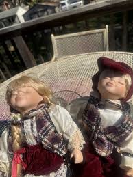 Kissing Dolls Porcelain Boy & Girl Swing Cathay Collection ...