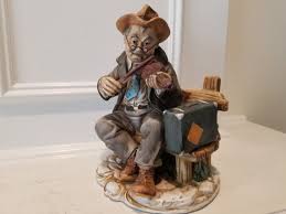 Violinist Porcelain Figurine - Collectible Fine Porcelain ...