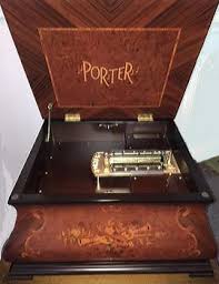 The Baroque 15.5" Disc Player Music Box by Porter ...