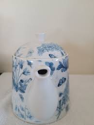 Portmerion Botanic Blue Teapot Flowers Butterflies ...