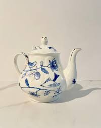 White & Blue Floral Teapot – DesignedBy The Boss