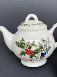 Portmeirion England “The Holly & The Ivy” Ceramic Teapot ...