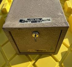 VINTAGE SAFE MANUFACTURERS NATIONAL ASSOCIATION FIRE SAFE W ...