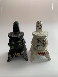 Vtg Die Cast Potbelly Wood Stove Salt and Pepper Shakers ...