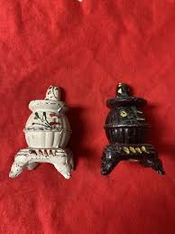Vintage Cast Iron Potbelly Stove Salt and Pepper Shakers | eBay