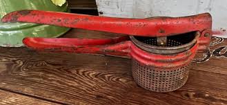 Vintage Mid Century Handy Things Red Metal Potato Ricer Michigan 11”x3.5” | eBay