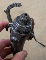 VINTAGE MADE IN SPAIN DENIX PEWTER HORN GUN POWDER BOTTLE FLASK BLAZON EAGLE | eBay