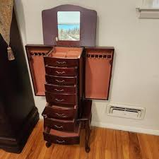 AUCTION ENDING SOON! Clean Timonium Estate Auction MCM Furniture & Collectibles | EstateSales.org