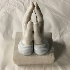 Praying Hands Music Box - Etsy