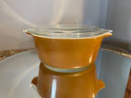 Vintage Pyrex Gold Casserole Dish - Etsy