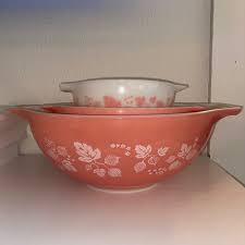 Vintage Pyrex Pink Gooseberry Cinderella Mixing Bowls Set ...