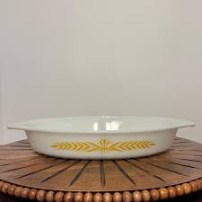 Vintage MCM Pyrex Royal Wheat Divided Dish, Yellow Wheat ...