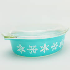 Vintage Pyrex Casserole Dish Snowflake Turquoise Lid White ...