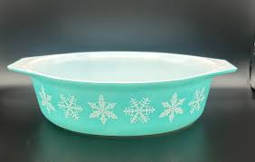 Vintage Pyrex Snowflake Casserole, Turquoise & White, 2.5 ...