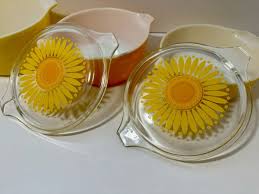 Vintage Pyrex Yellow Orange Daisy Sunflower Casserole & Two ...