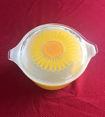 Vintage Daisy Pyrex Round 1 Quart - Etsy