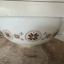 Pyrex | Dining | Vintage Pyrex Cinderella Bowl 444 Town And ...