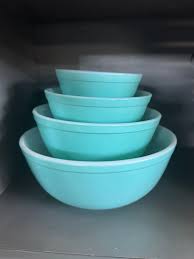 Robins Egg/ Turquoise Pyrex