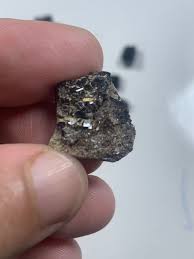 32 g Rough Vesuvianite Crystals With Albite Lot From Zagi Mountains Pakistan | eBay