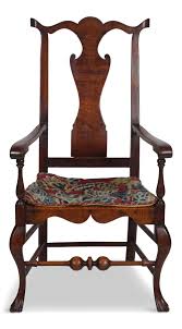 Lot - AMERICAN TRANSITIONAL QUEEN ANNE STYLE FIGURED MAPLE OPEN ARMCHAIR 47 1/2 x 26 x 22 1/2 in. (120.7 x 66 x 57.2 cm.)