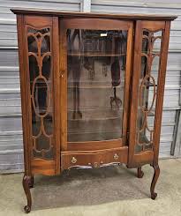 Sold at Auction: MAHOGANY QUEEN ANNE CHINA CABINET