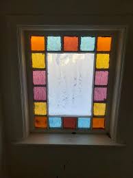 Historical knowledge of old windows with stained glass borders