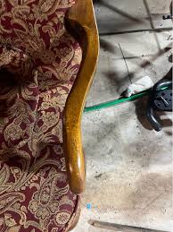 Accent Chair & 2 matching pillow shams | Lincolnton NC Online Yard Sale | Facebook