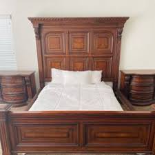 Cali King Bedroom Set for Sale in Menifee, CA - OfferUp