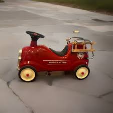 Radio Flyer Fire Engine No. 9 Ride 0n Metal Toy Truck Vintage Model 909L | eBay