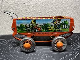 Vintage DOLL House PRESSED TIN BABY CARRIAGE ...